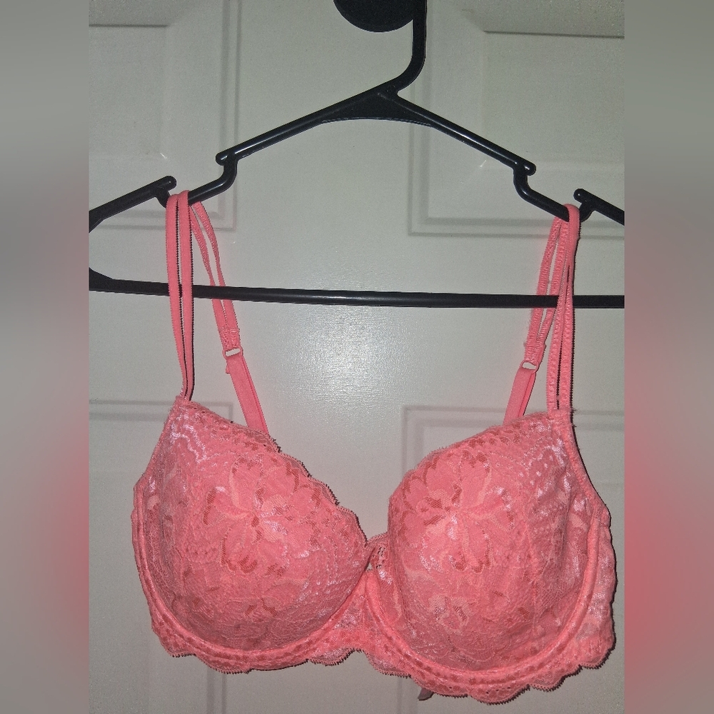 VS PINK Victoria's Secret Pink Lace Underwire Bra34D Lightly Lined Demi - Picture 4 of 6